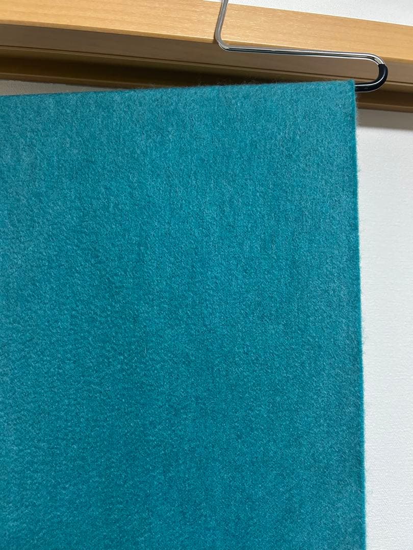 (セール中)BEGG＆co ベグアンドコー　カシミヤマフラー