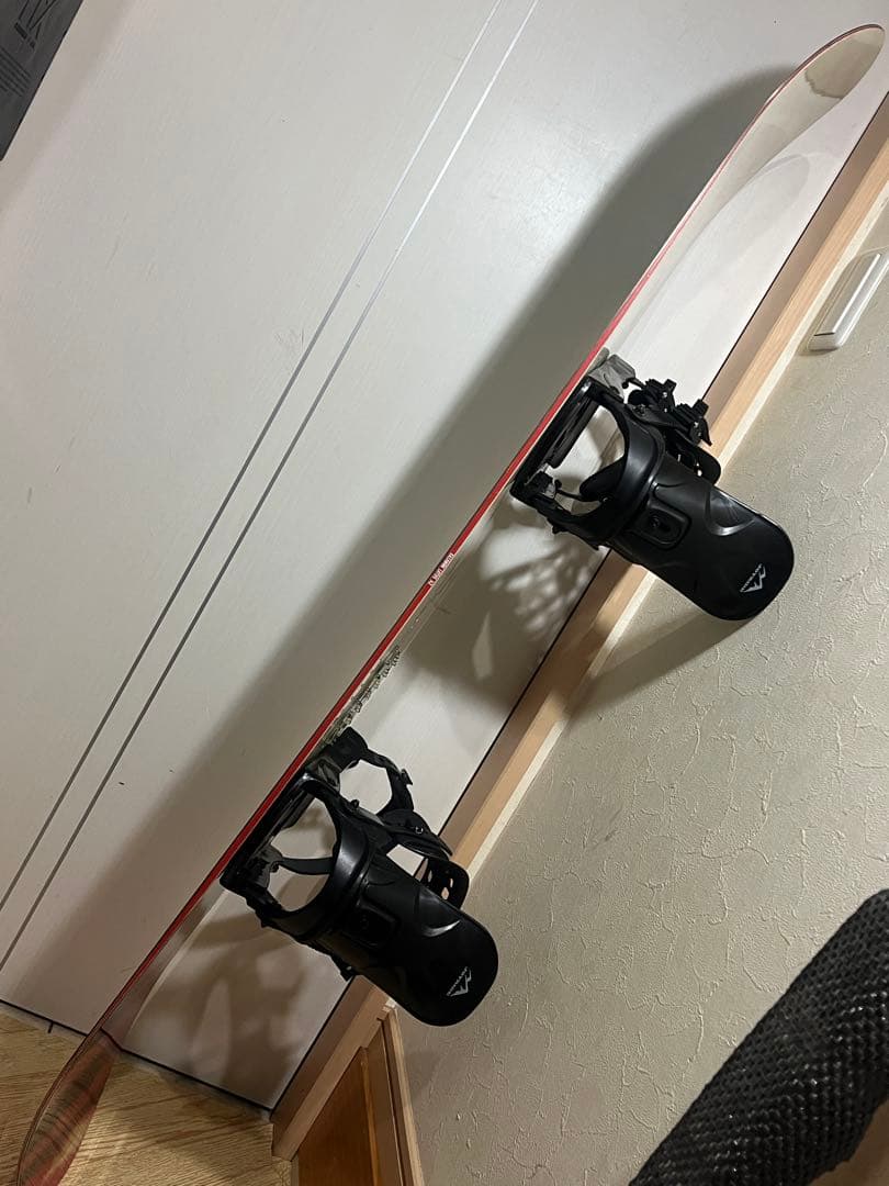 初中級オールラウンドボード！サロモン　LOTUS 142cm 新品バインセット