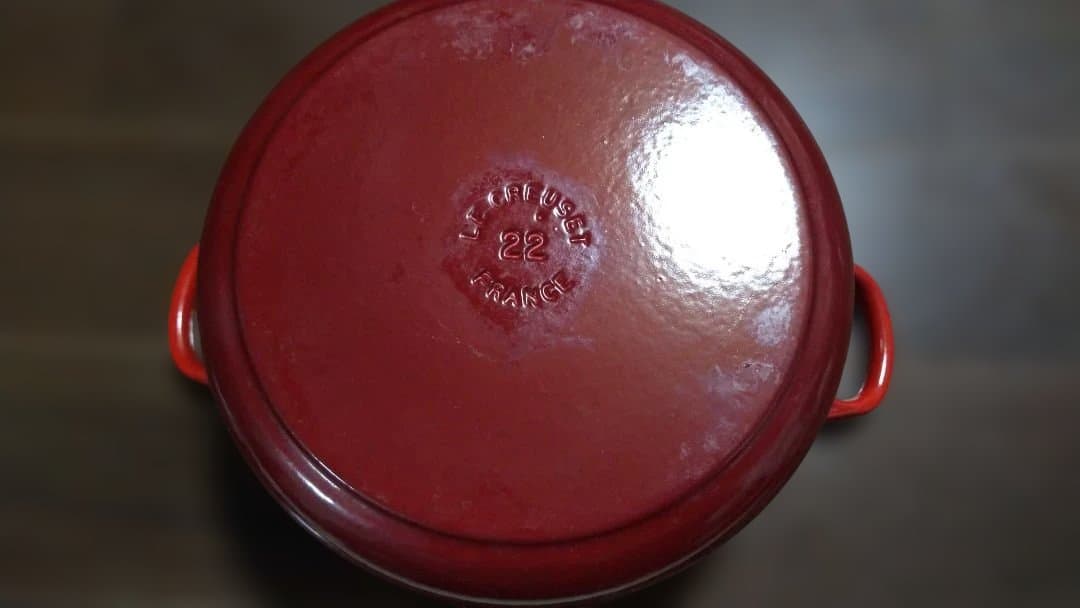 ル・クルーゼ　LE CREUSET レッド 両手鍋 22 cm