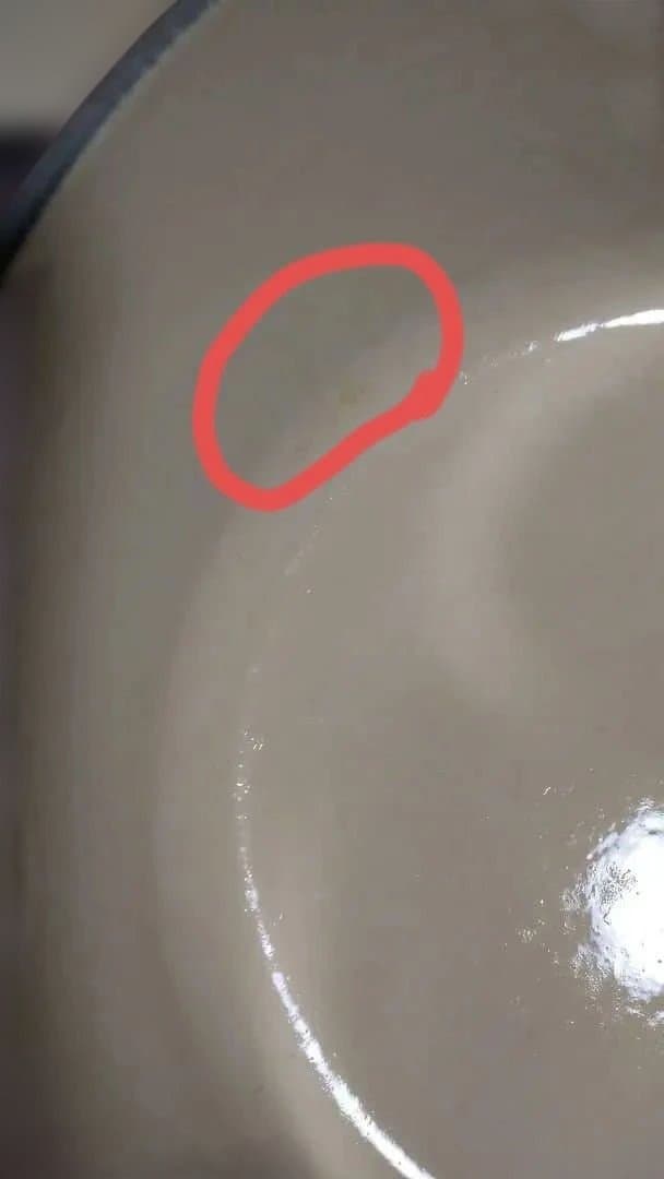 ル・クルーゼ　LE CREUSET レッド 両手鍋 22 cm