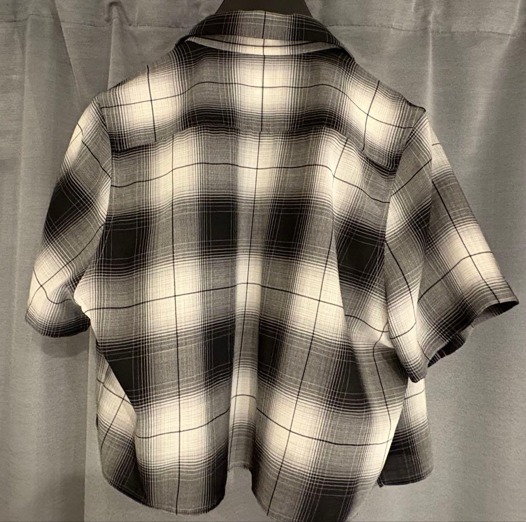 HYKE ハイクオンブレ チェック クロップド シャツ 黒