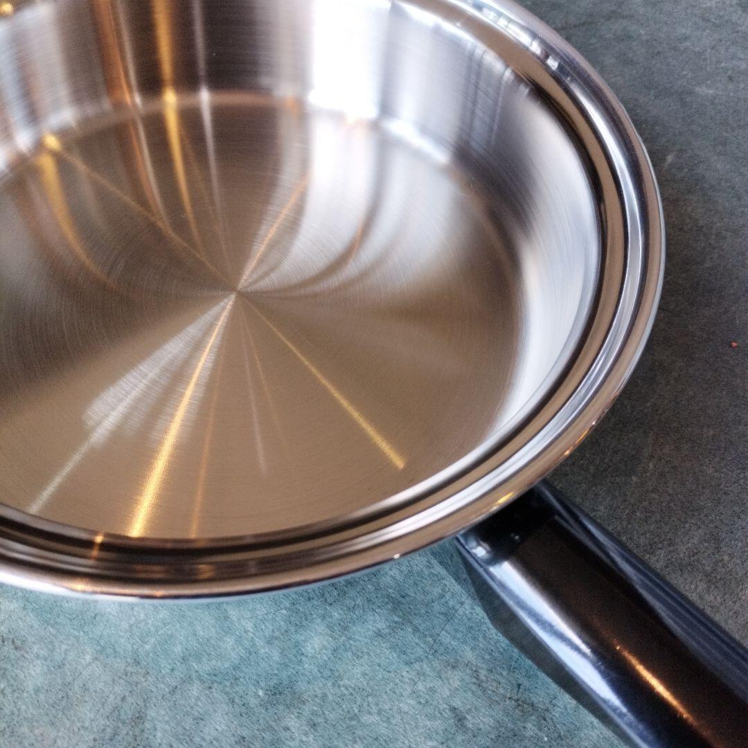 未使用品！アムウェイ　クィーン　中フライパン 蓋付き②