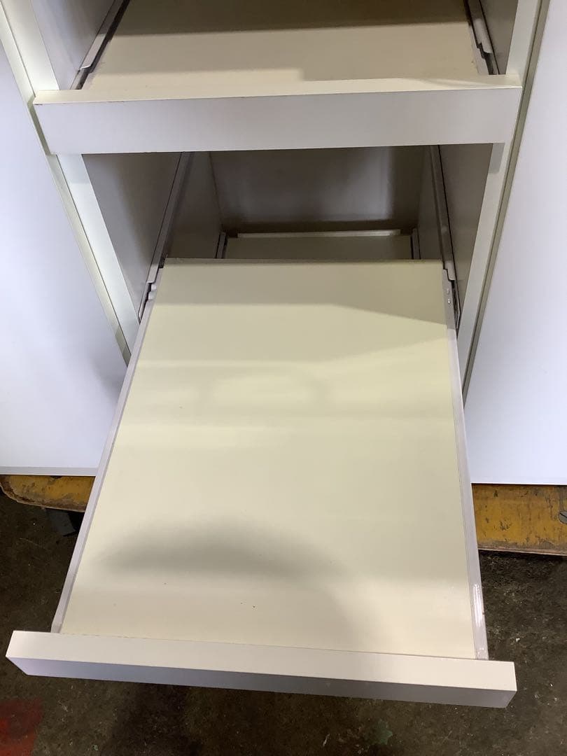 キッチンボード キッチンカウンター 土井インテリア工業 スライド棚３つ