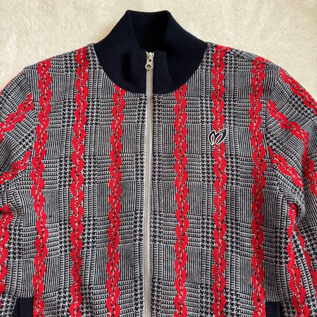 【マスターバニーエディション 】美品ジップ　ブルゾン　サイズ4 蓄熱　総柄