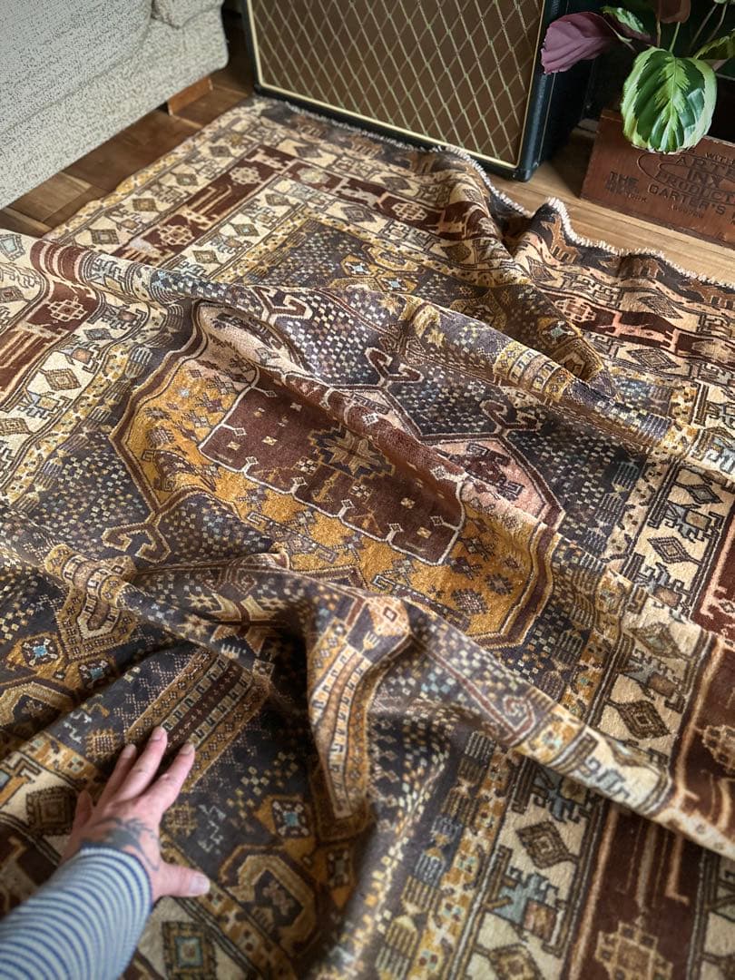 トライバルラグ　ヴィンテージラグ　アフガン　トルクメン　アリホジャ　プリミティブ