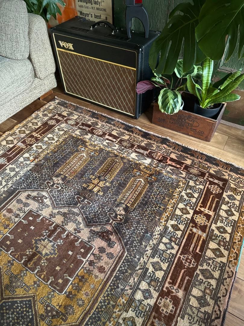 トライバルラグ　ヴィンテージラグ　アフガン　トルクメン　アリホジャ　プリミティブ