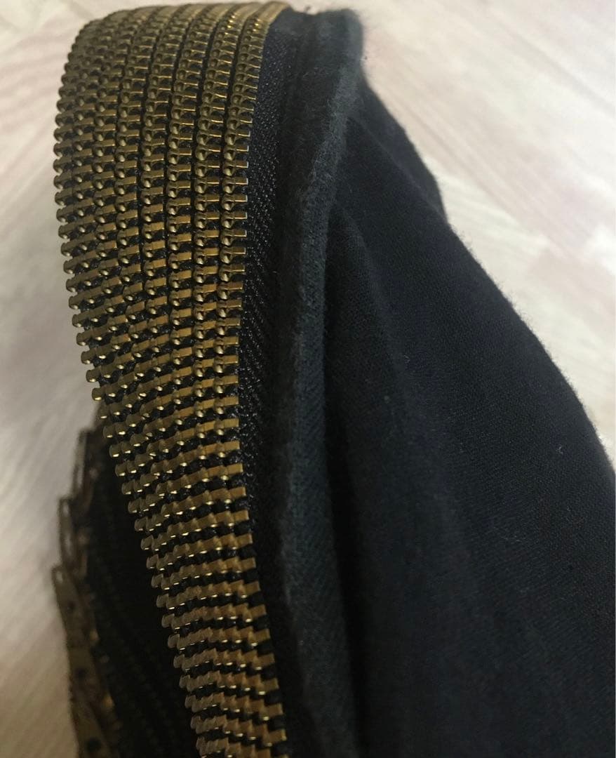 2005SS ファスナー 黒 トップス Sサイズ