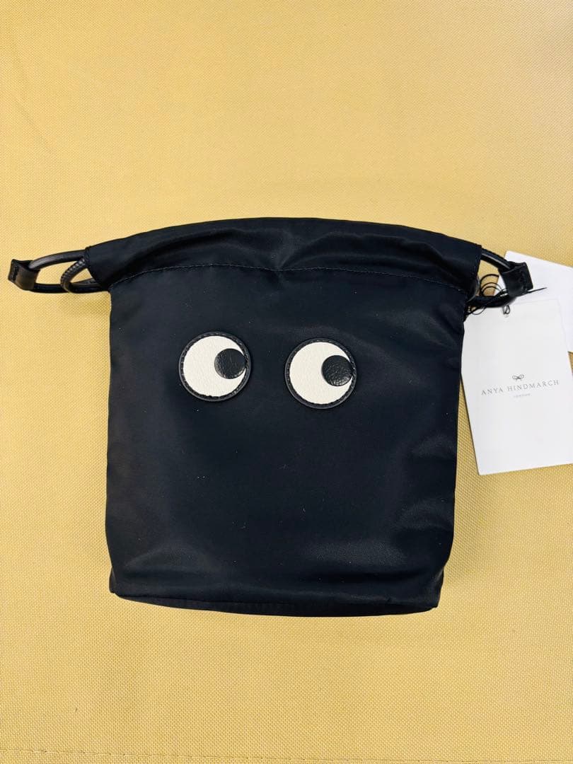 ＜ANYA HINDMARCH＞EYES ドローストリングポーチ