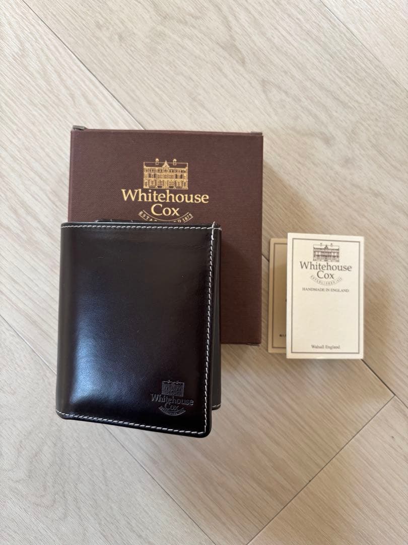 エルホワイトハウスコックス S1975 コンパクト二つ折財布革手入れセット