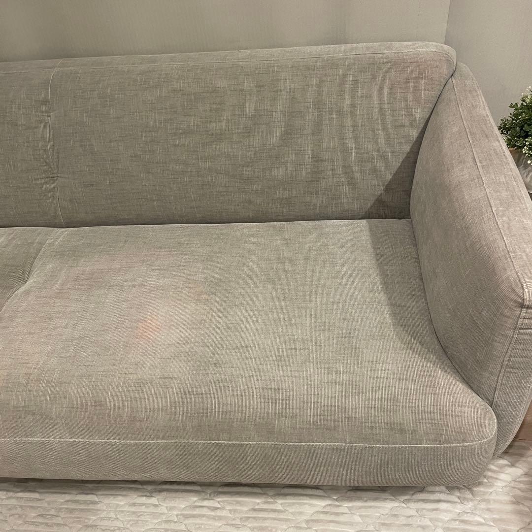 Modena 3人掛けソファ ファブリックグレー　ボーコンセプト