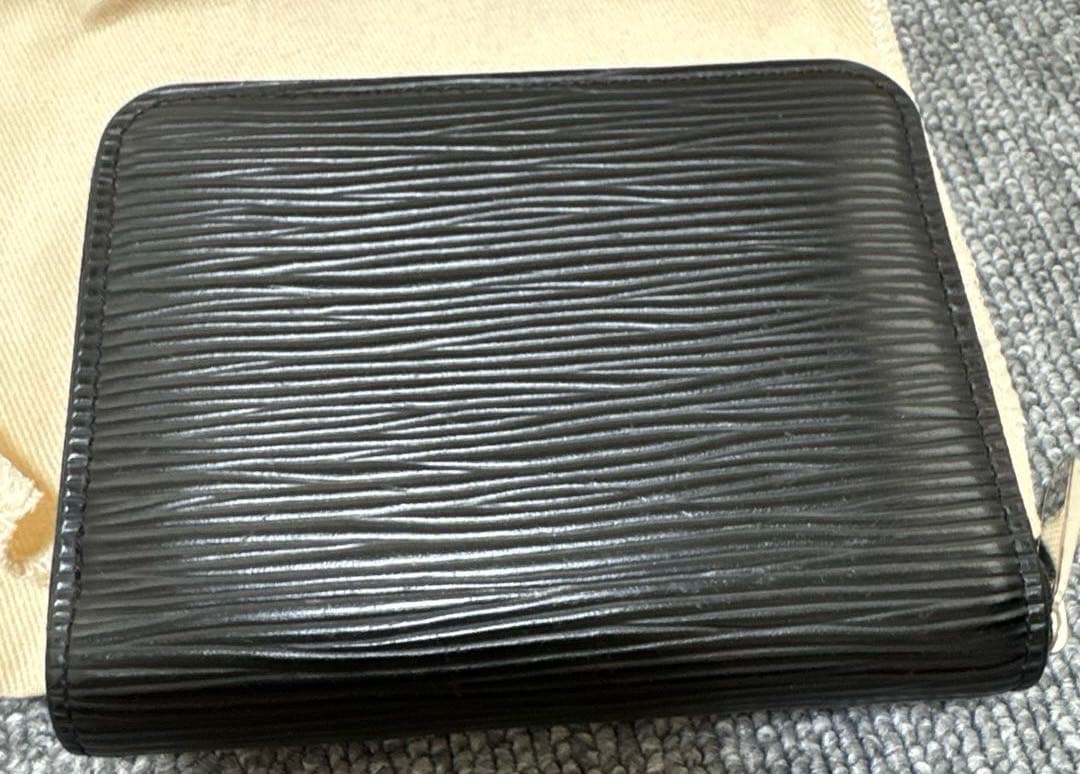 ルイヴィトン　パース　ジッピー　M60152 エピ　ノワール