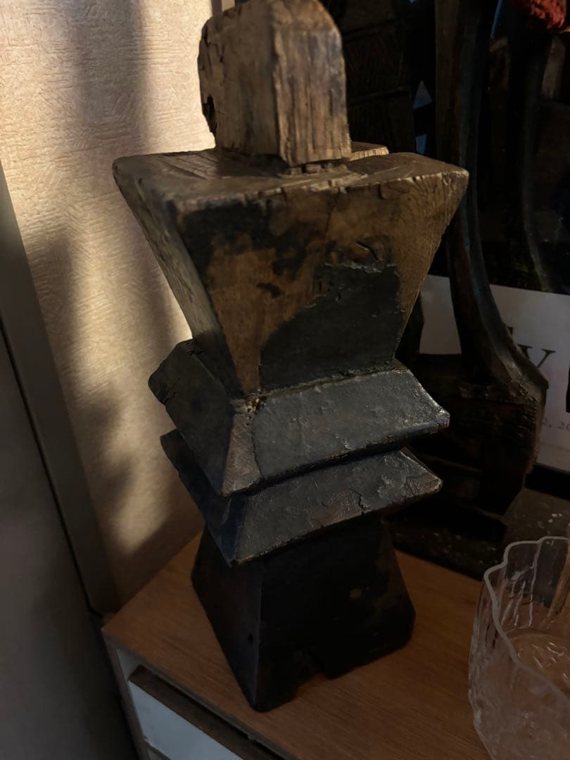 ルーマニア　東欧　木彫り　アンティーク　オブジェ