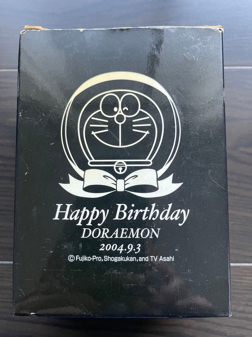 ドラえもん　スワロフスキークリスタル置物　希少物