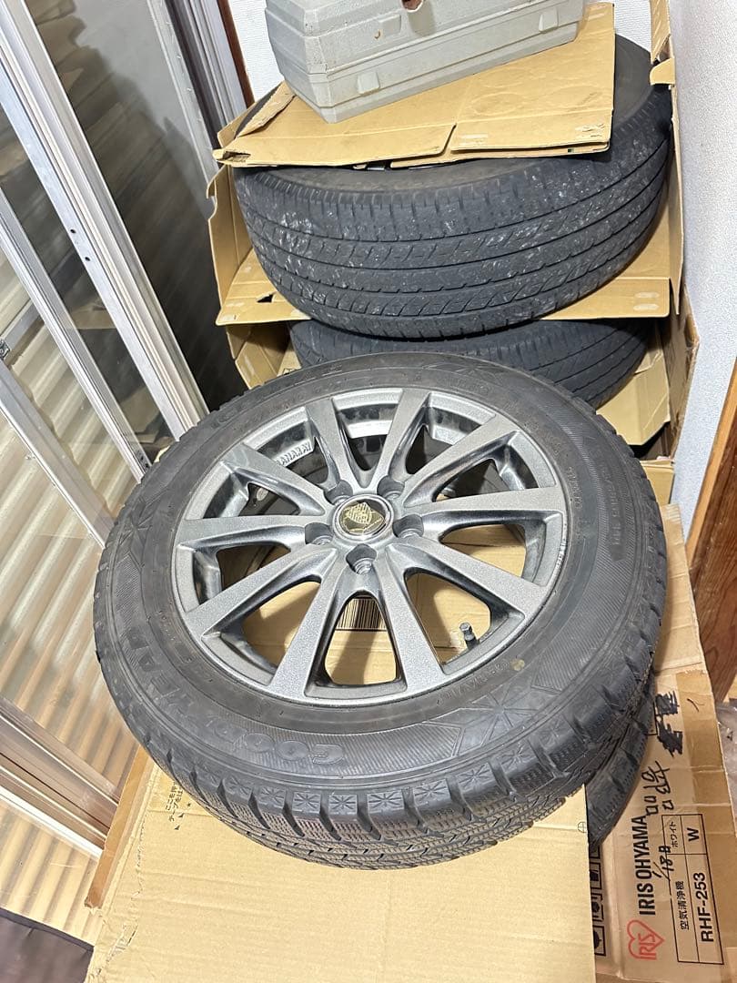 引き取り限定 185/60r15新品スタッドレスタイヤホイール付き