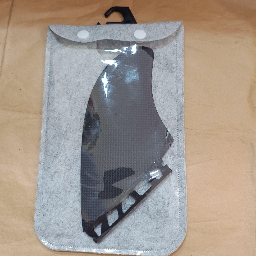 カーボン　クワッドフィン　フューチャーフィン対応　ツインフィン　リアフィン