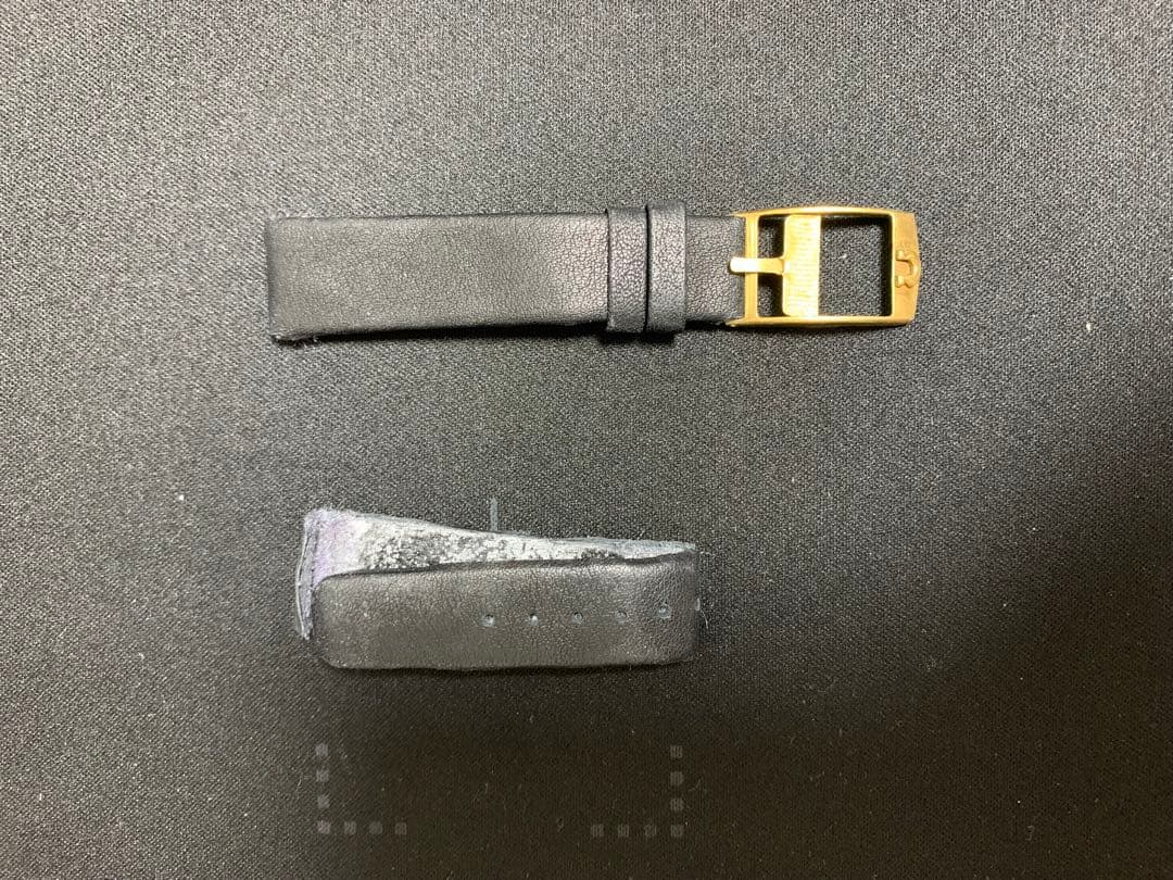 オメガΩ DE VILLE 手巻き ユニセックスモデル 32mm×27mm