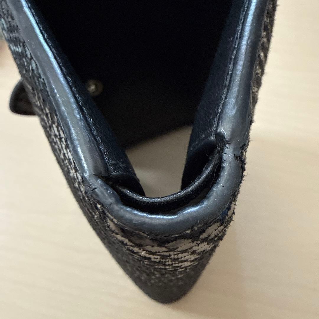 JIMMY CHOO ブラックレザー三つ折り財布