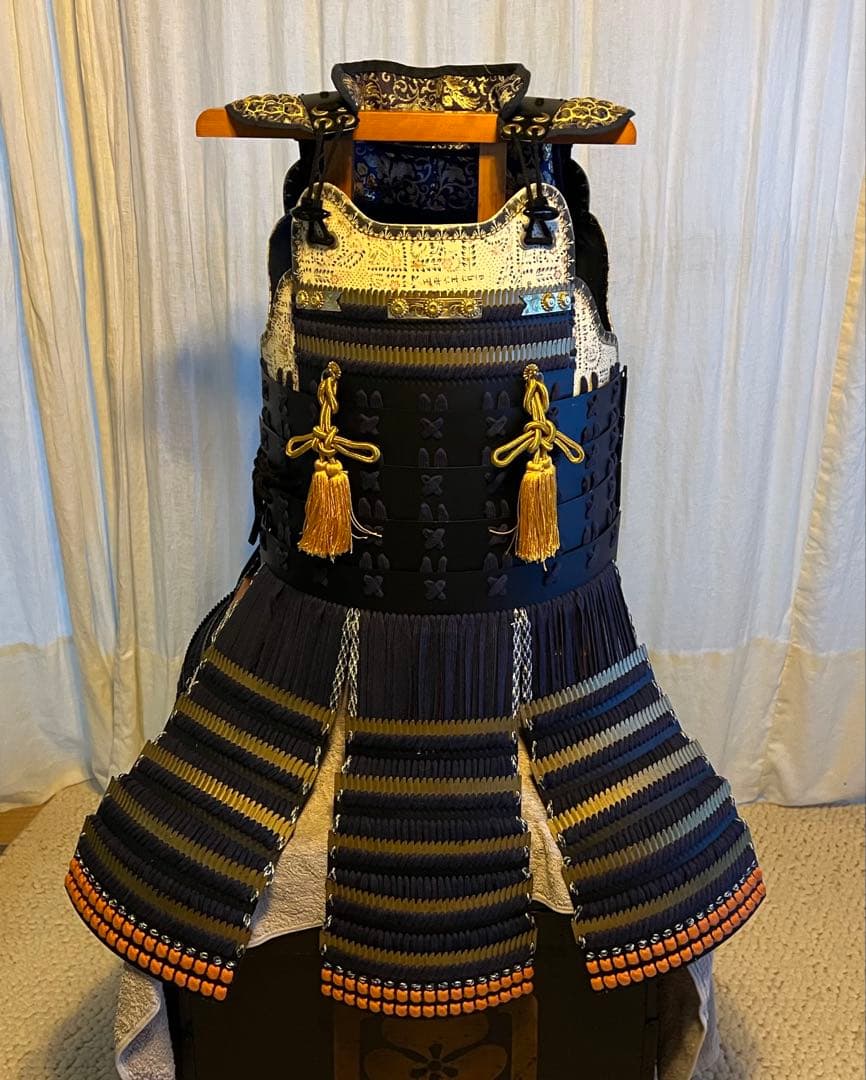 【hiro】日本甲冑 等身大 ◎胴鎧◎ 【掛紺糸威　黒胴当世具足】