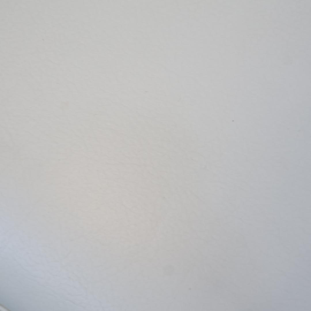 カッシーナ カトリーヌ・メミ アームチェア ダイニングチェア 革 ラウンジチェア