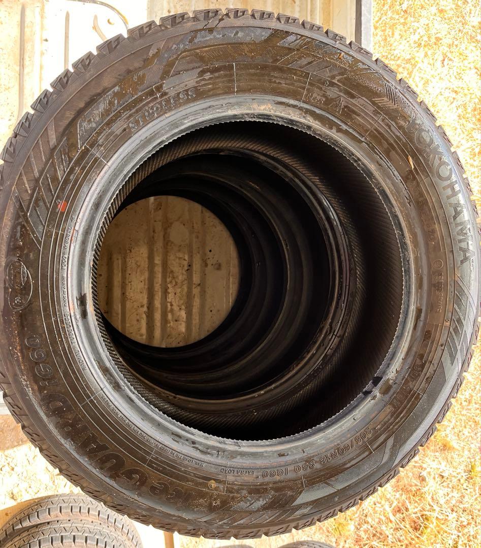 205/60R16 YOKOHAMA スタッドレス　2本セット　①