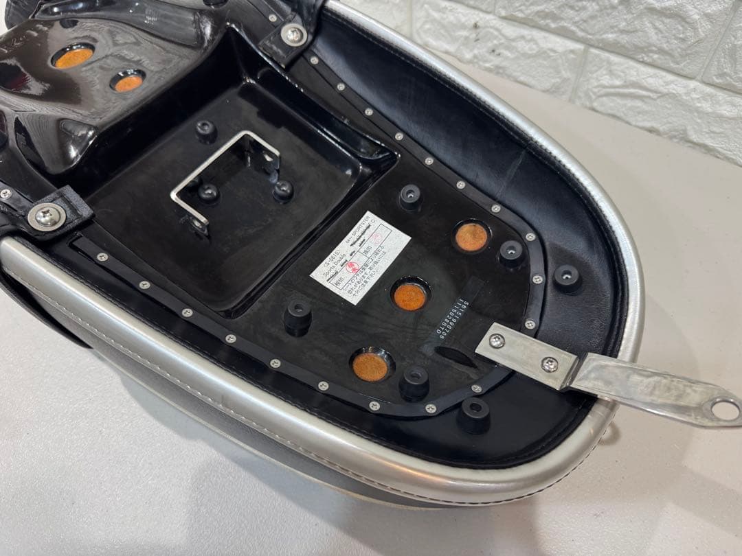 スポーツスター　K&H XL ダブルシート ジョッキー　883 04〜