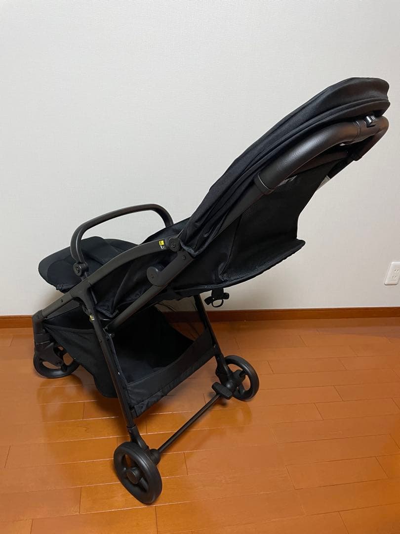 Viit 折りたたみ式ベビーカー　ブラック