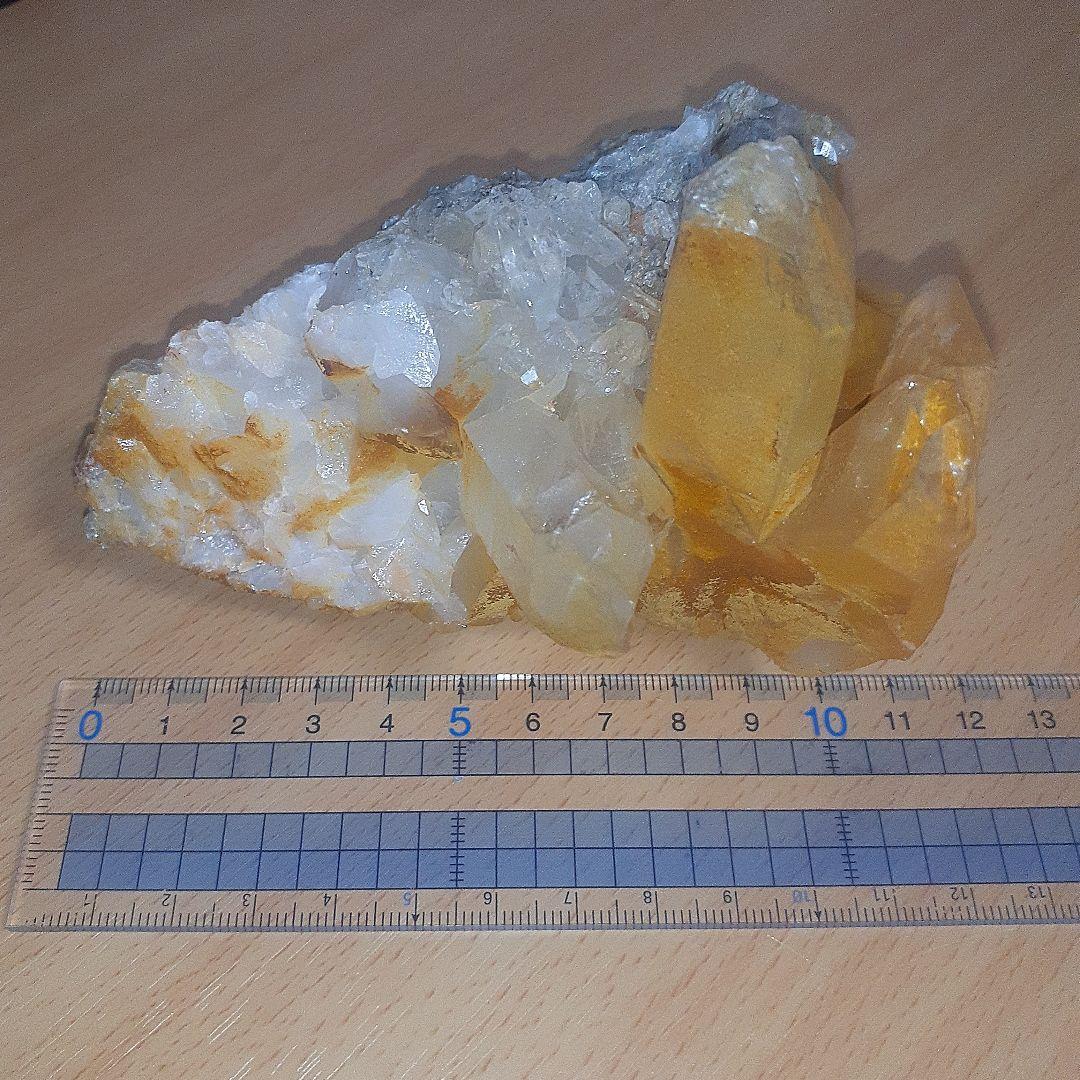 ゴールデンヒーラークォーツ　クラスター