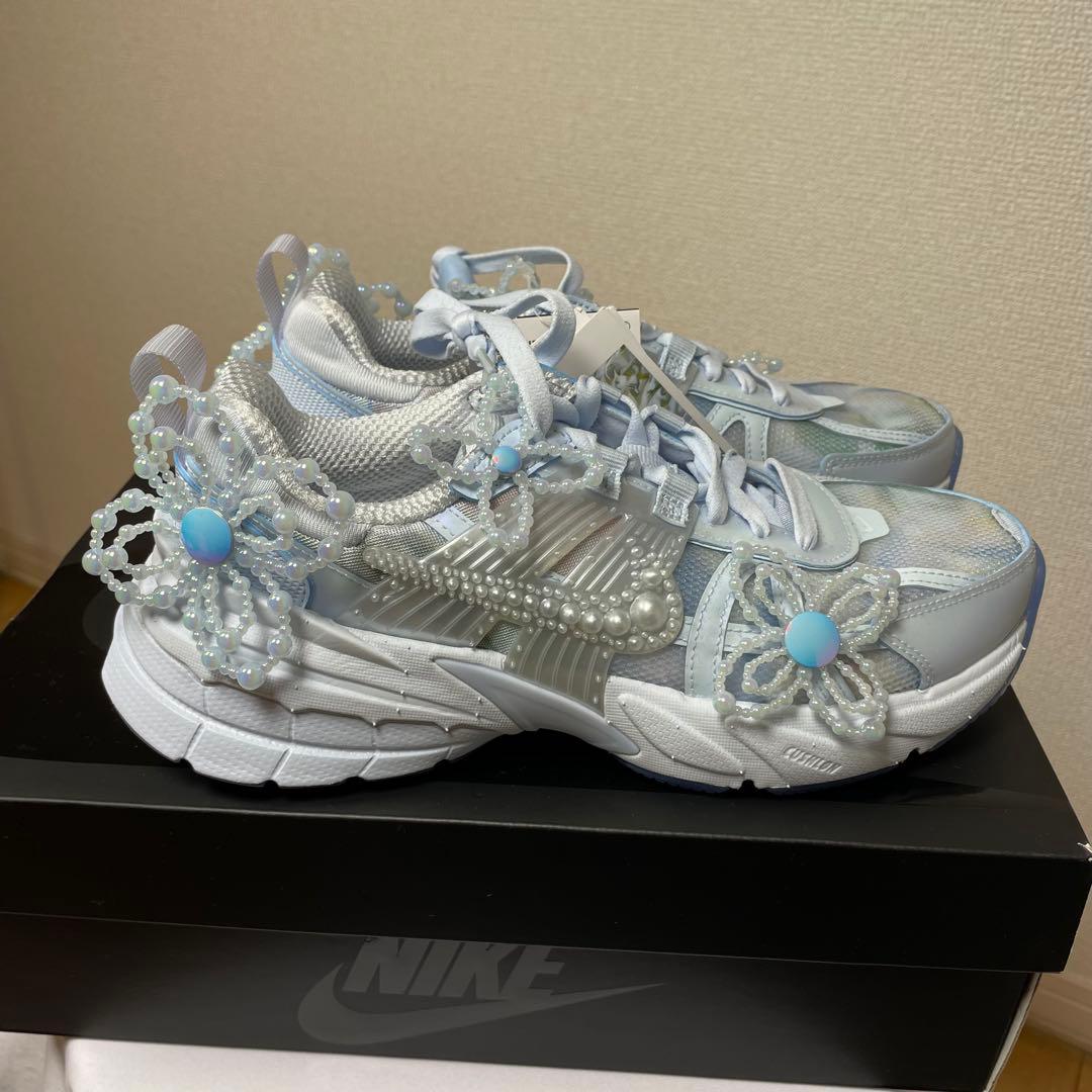 【値下げ】NIKE V2K ラン Women's Artist コレクション