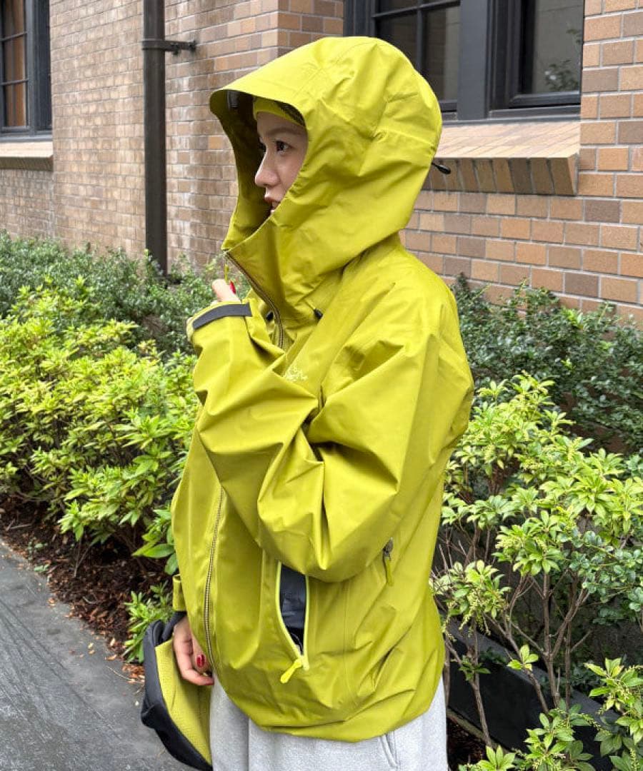 新品今期 BEAMS x ARC’TERYX Beta SL Jacket M