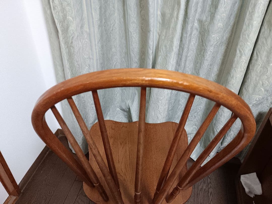柏木工　②ウインザーチェア　曲げ木加工　椅子　飛騨家具