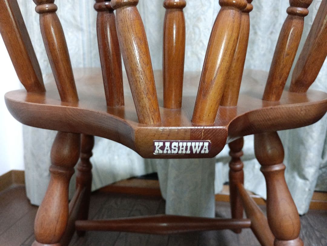 柏木工　②ウインザーチェア　曲げ木加工　椅子　飛騨家具