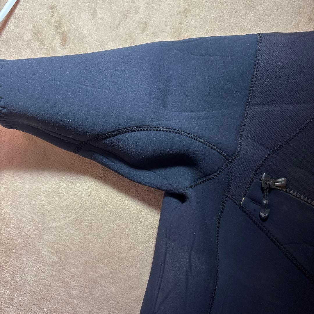 たけ.•*¨*✿ 　billabong ウエットスーツ