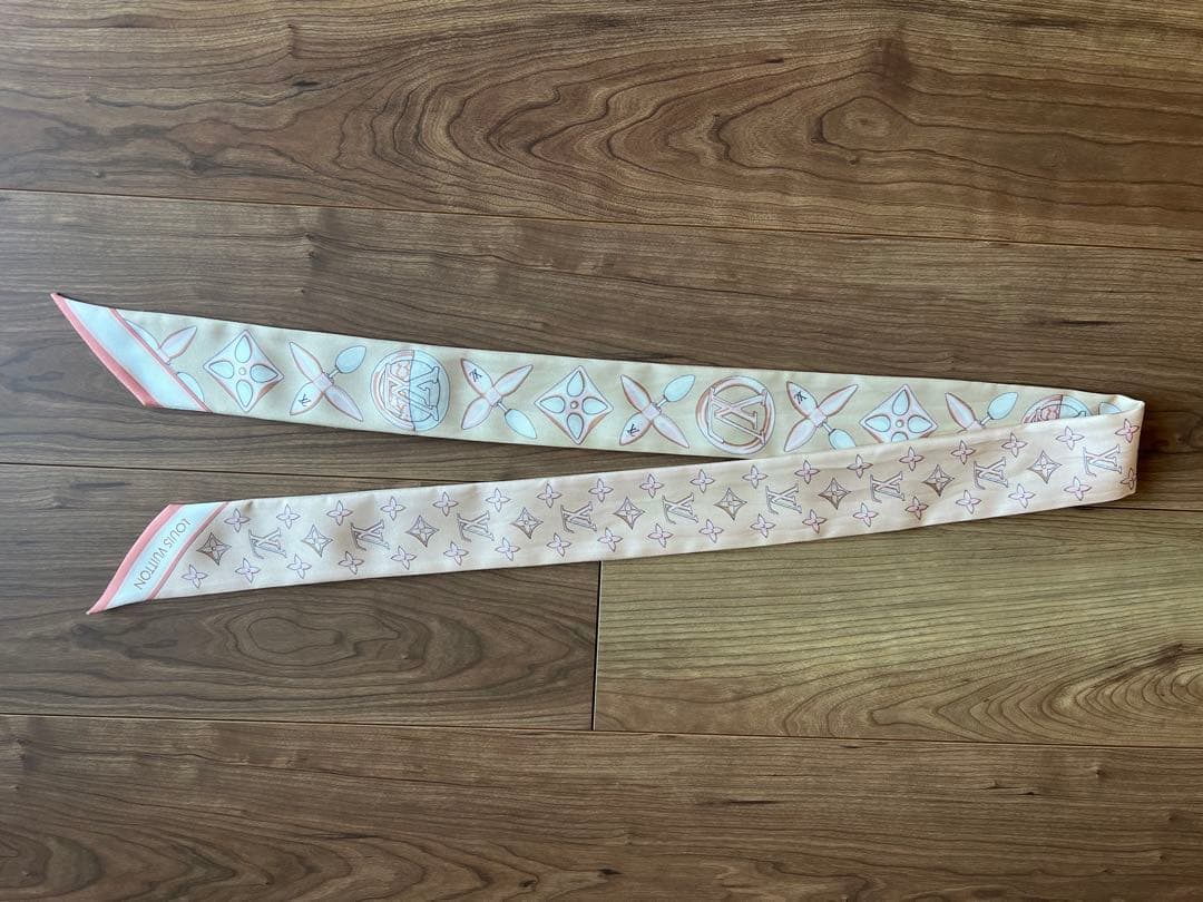 ルイヴィトン バンドー　ピンク