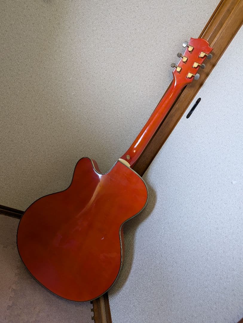 Historyフルアコエレキギター