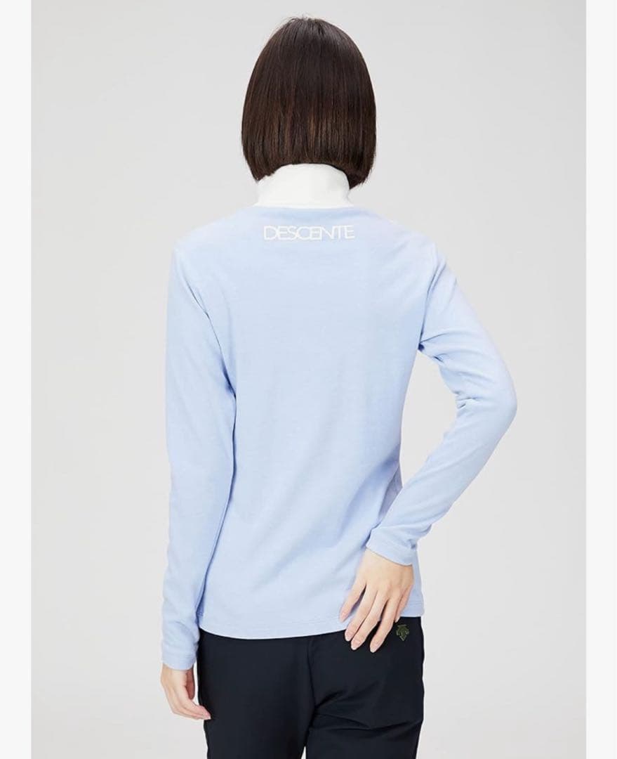 【新品タグ付き】　DESCENTE 水色　タートルネック セーター ♡