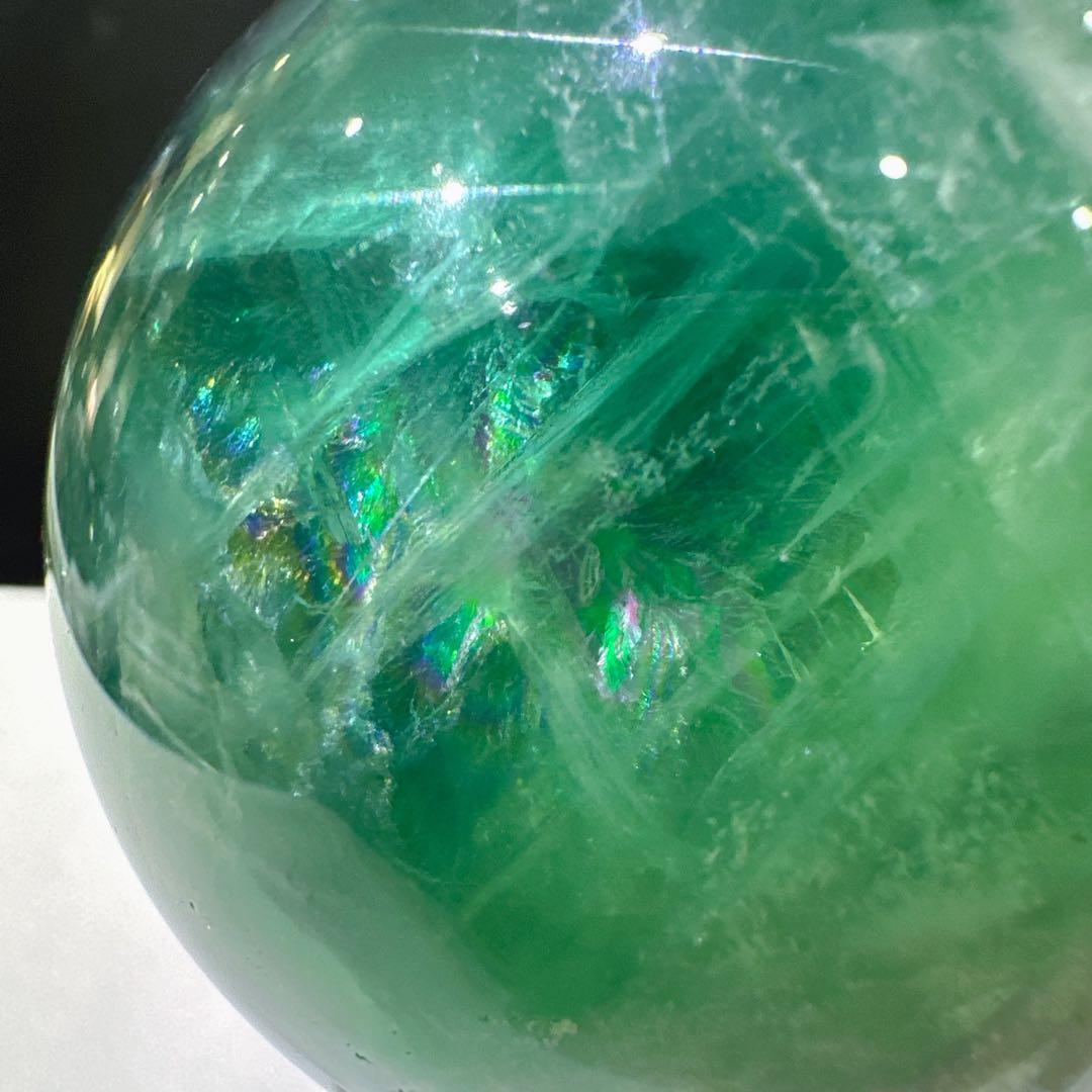 天然石 フェザーフローライト丸玉 置物 F.43