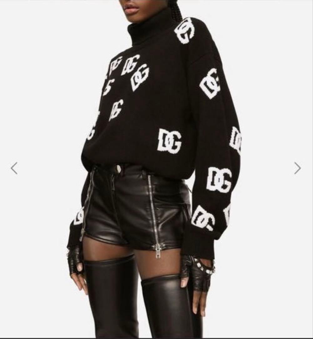 【極美品】DOLCE & GABBANA ニット　セーター　DCロゴ38