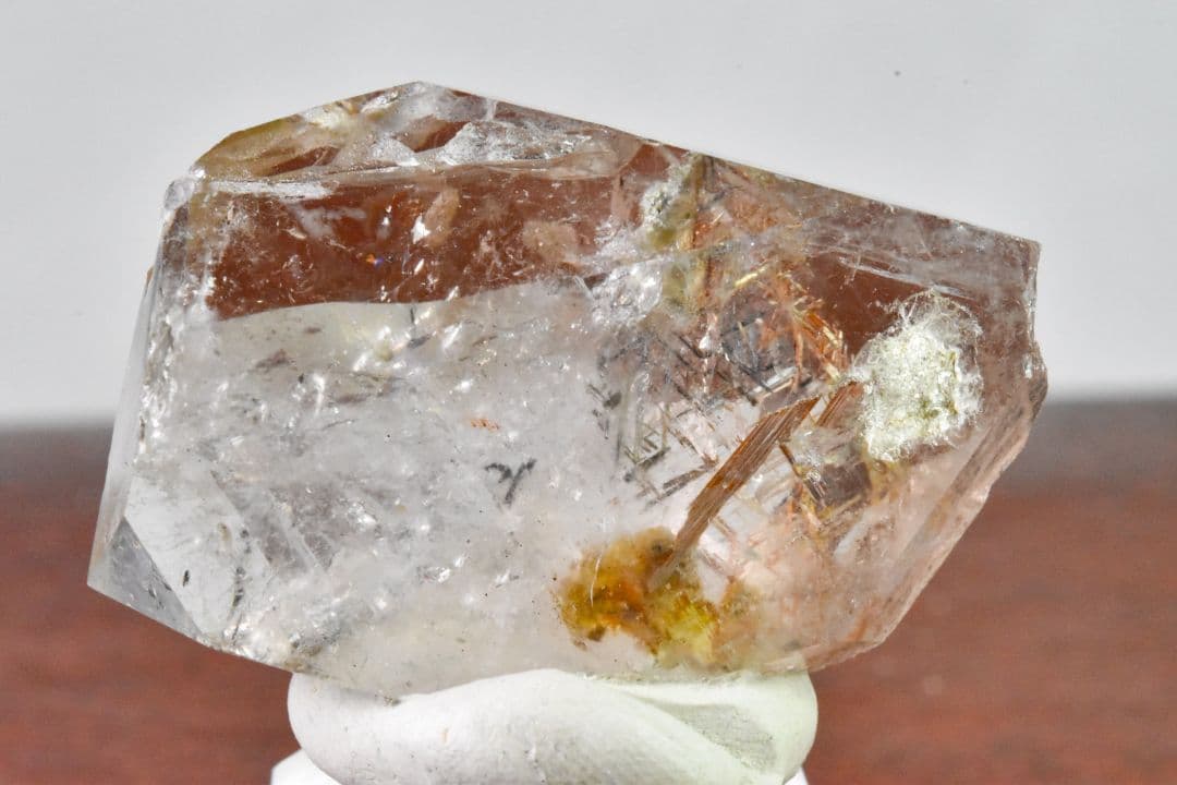 パキスタン スカルドゥ産 グリッドルチルインクォーツ ダブルターミネーション