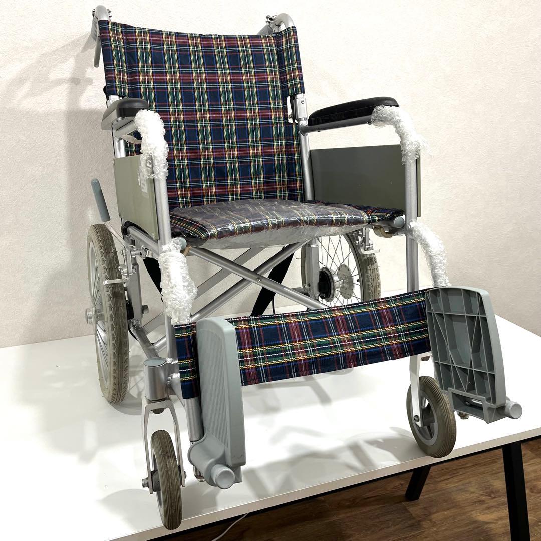 h432 新品　幸和製作所　介護用車椅子　介助式車椅子　チェック柄　軽量　車いす