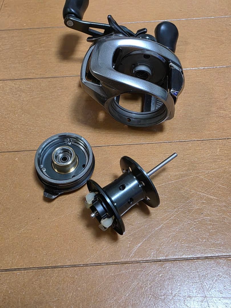 シマノ　18バンタムMGL　HG　右ハンドル