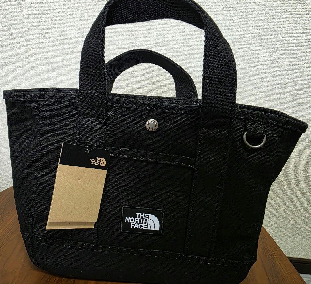 【新品未使用】ノースフェイス　韓国　ブラック トートバッグS