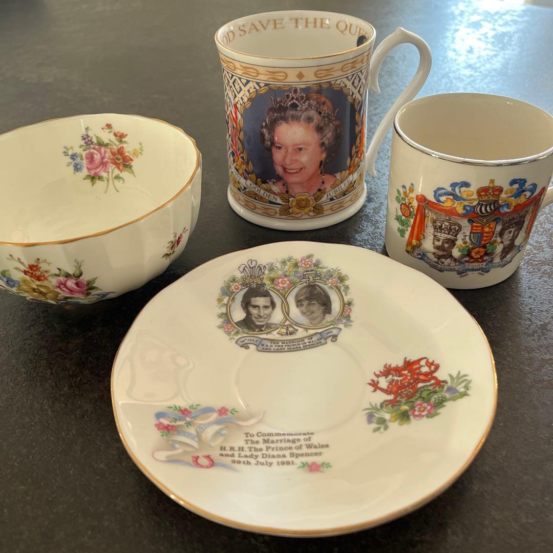 【4点セット】マグ　カップ　ソーサー　アンティーク　イギリス　エリザベス女王