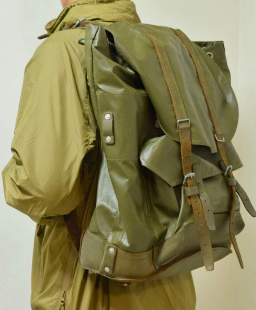 80s スイス軍 ビンテージ PVC ミリタリー リュック マウンテンバッグ