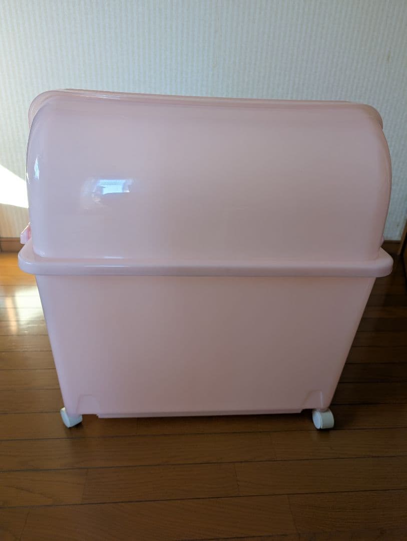 HELLO KITTYハローキティ　キティちゃん衣装ケース