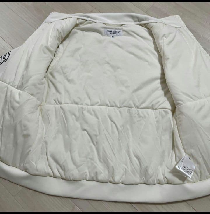 超美品　MARK&LONA マークアンドロナ　ダウンジャケット40