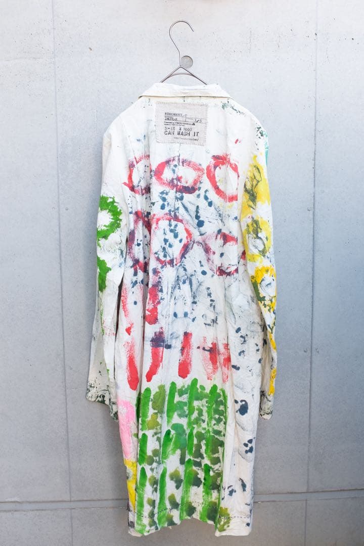 KOMONEST　アトリエコート　ロングコート　アート　福祉施設