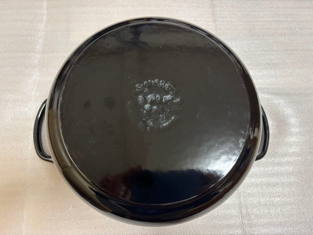 ルクルーゼ　スターウォーズ　ココットロンド26cmシャイニーブラック