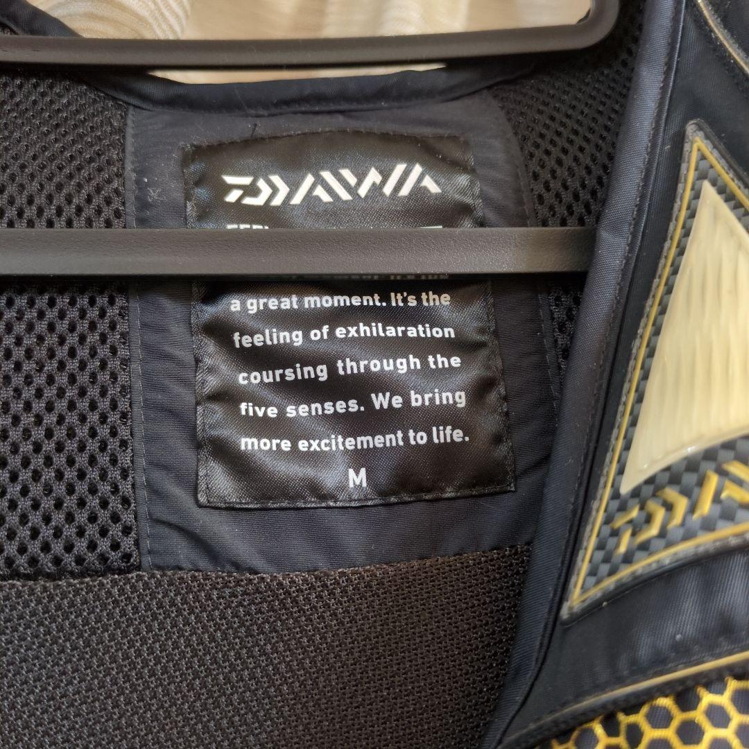 ア*ヤ様 Daiwa Tournament ライフジャケットM 黒/金ダイワ　ト