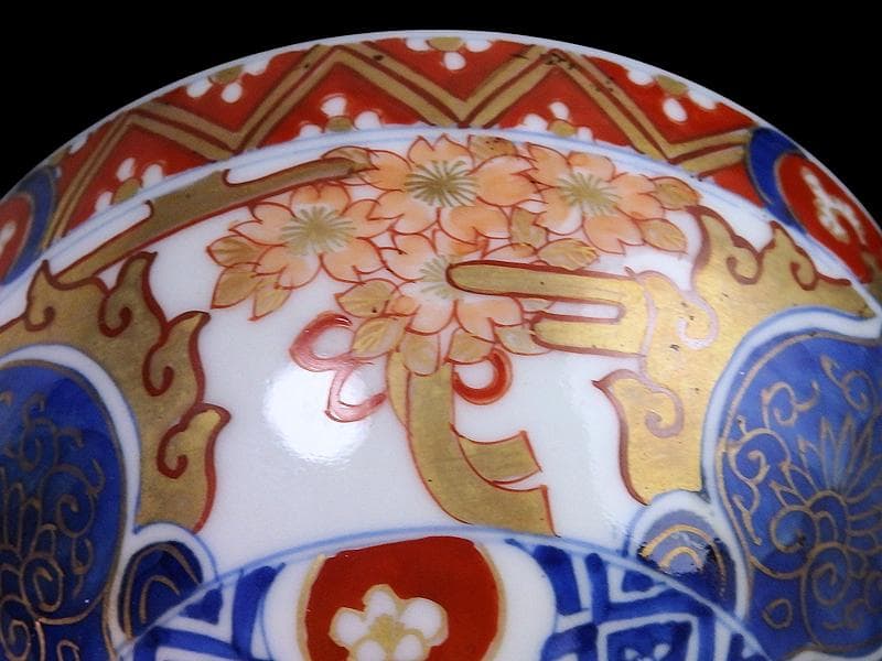 古伊万里　金襴手　桜花紋に光背の図　大振蓋茶碗　AS-DBz