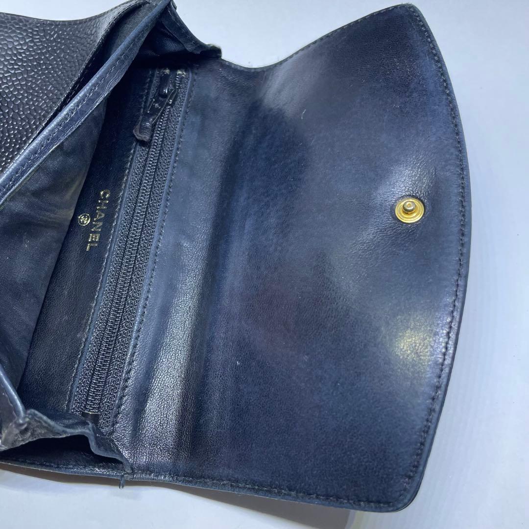 CHANEL キャビアスキン　ブラック　二つ折り財布